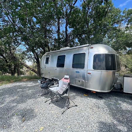 Dunlap Modern Airstream With Amazing View - 10 To 15 Minutes From Kings Canyon National Park מראה חיצוני תמונה