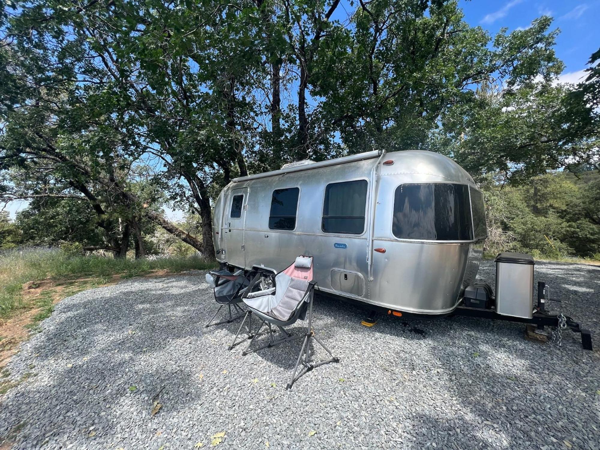 Dunlap Modern Airstream With Amazing View - 10 To 15 Minutes From Kings Canyon National Park מראה חיצוני תמונה