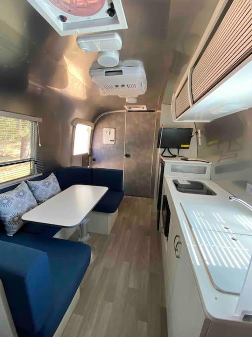 Dunlap Modern Airstream With Amazing View - 10 To 15 Minutes From Kings Canyon National Park מראה חיצוני תמונה
