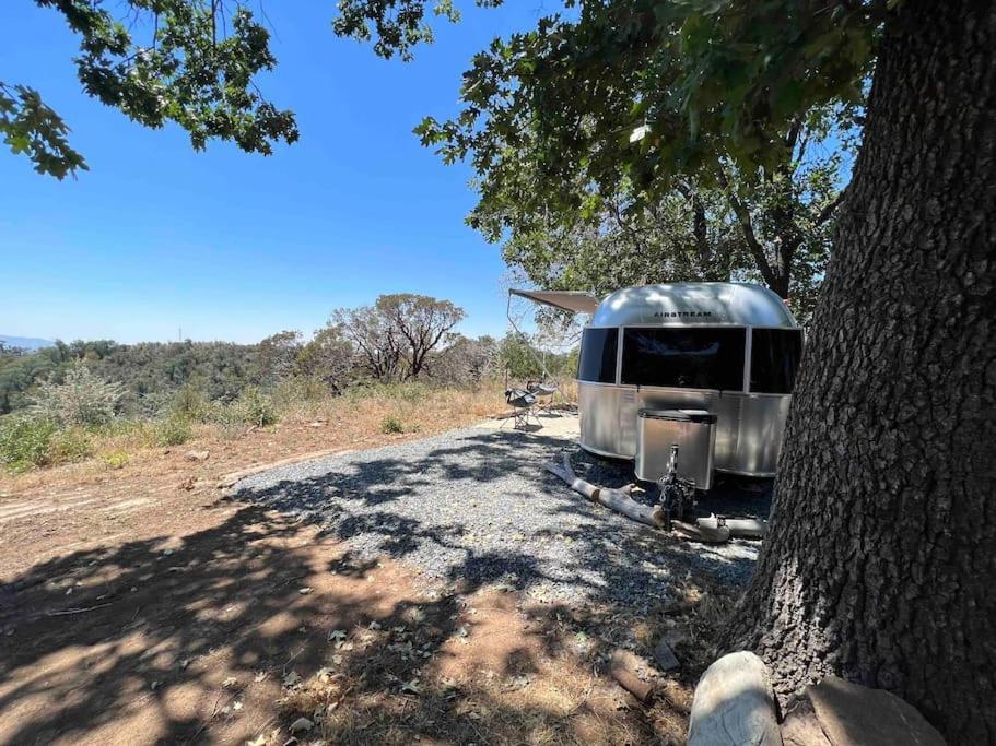 Dunlap Modern Airstream With Amazing View - 10 To 15 Minutes From Kings Canyon National Park מראה חיצוני תמונה